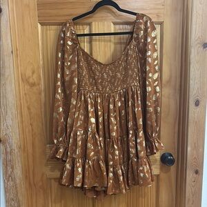 VICI | Elegant Brown and Gold Women's Top